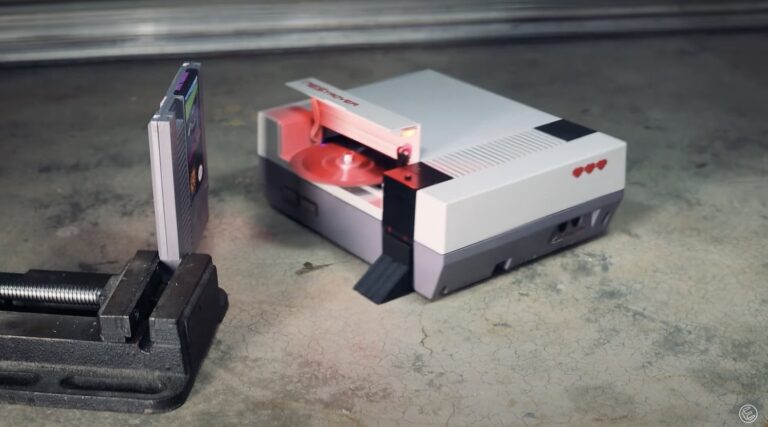 A Classic Nintendo Entertainment System Is Transformed Into a Killer Combat Robot A Classic Nintendo Entertainment System Is Transformed Into a Killer Combat Robot