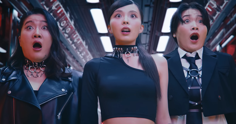 Yurina Kawaguchi and Ganbareruya get “Cheeky Cheeky” Yurina Kawaguchi and Ganbareruya get “Cheeky Cheeky”